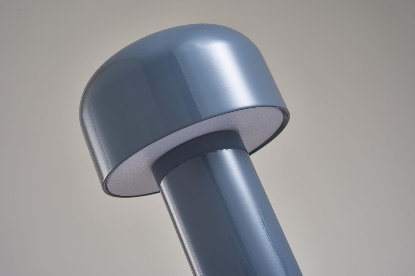 Rome Wireless Table Lamp